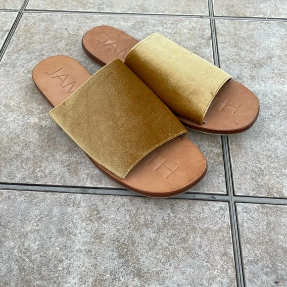 James Smith Off Duty Sandals in Velvet